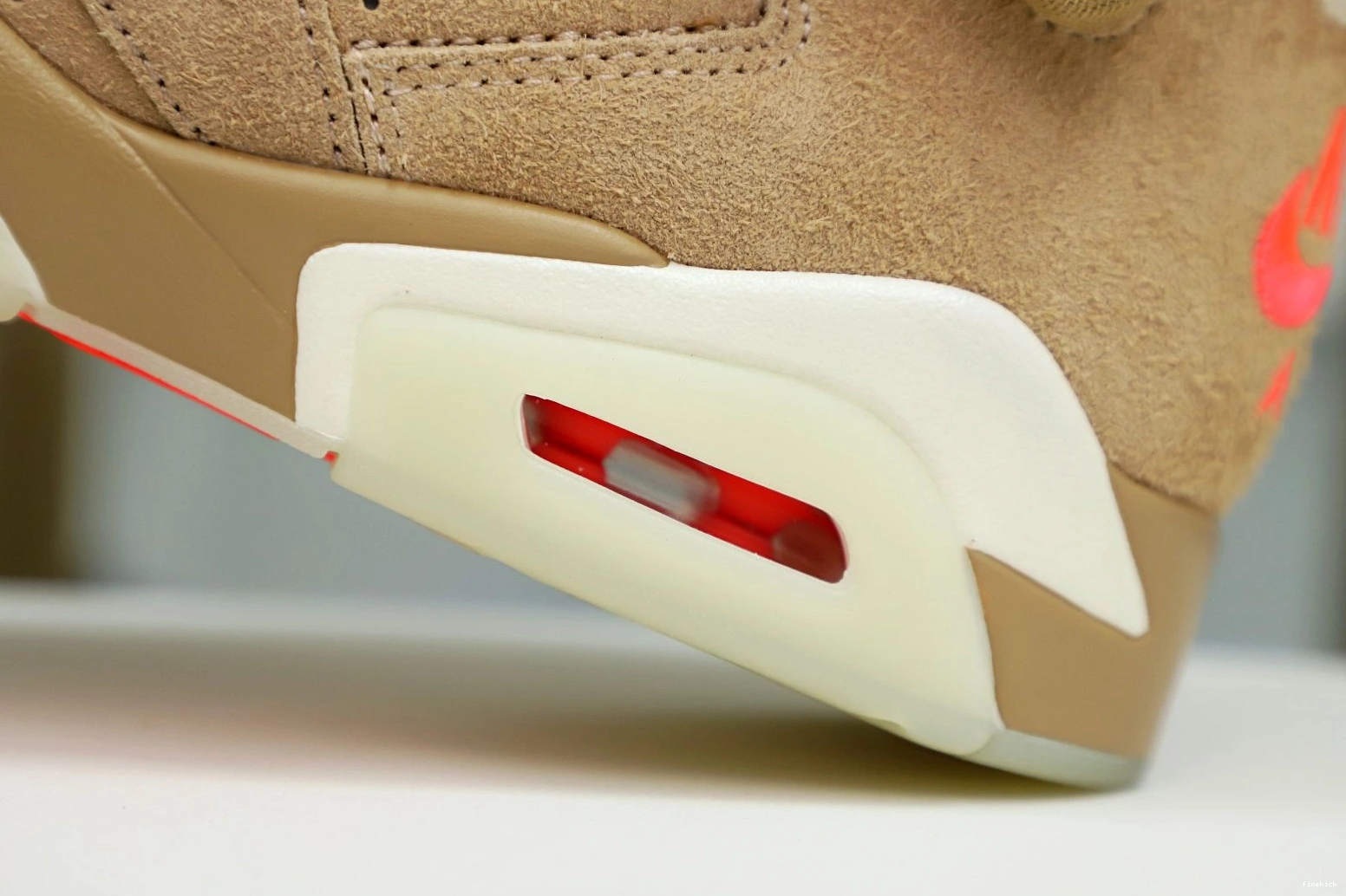 Air Retro SP Travis Jordan Khaki